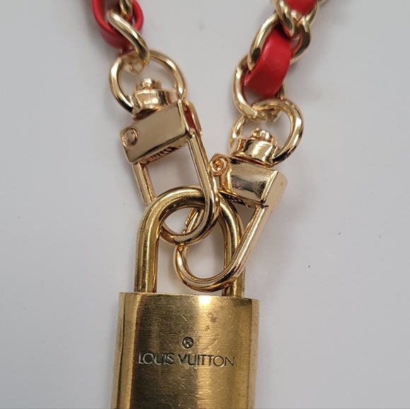 Authentic LV Lock#322 No Key with Unbranded Red and Gold Chain - Picture 4 of 7